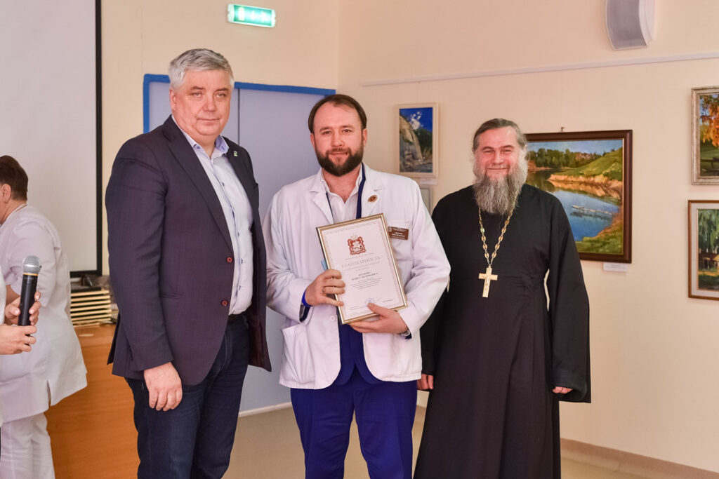 Лучших сотрудников Балашихинского роддома наградили в честь Дня добра в Балашихе