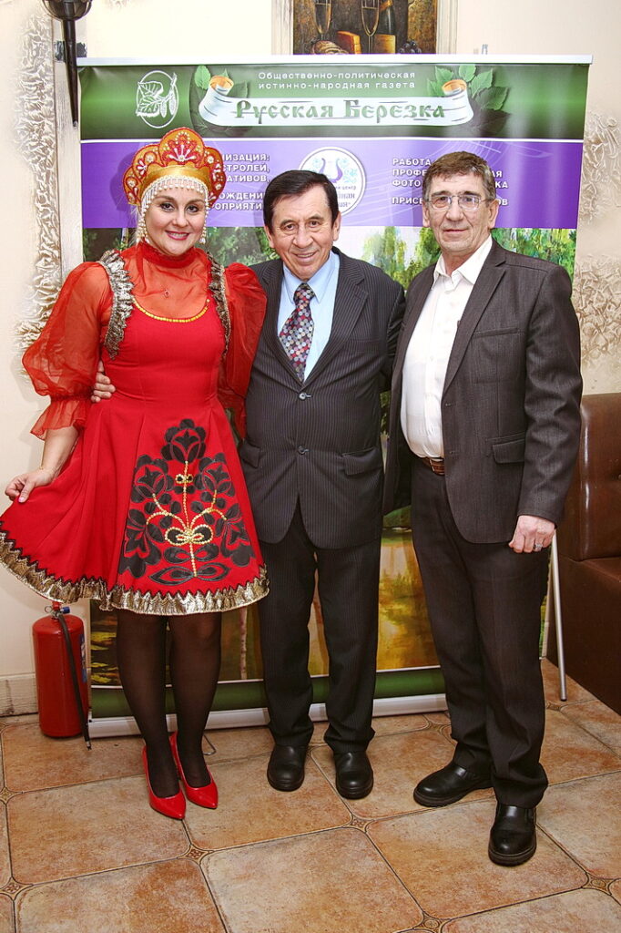 Елена Орлова с двумя Владимирами