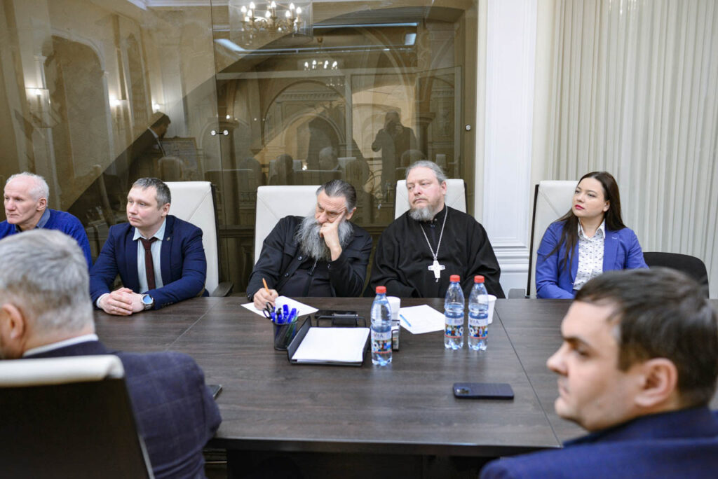 «Уникальная Россия» в Гостином Дворе: традиции предпринимательства, этические инвестиции и новые горизонты партнёрства