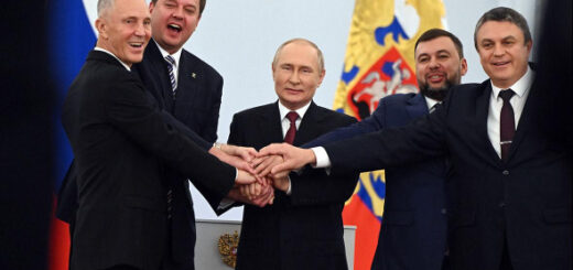 Путин подписал договор о вхождении новых территорий в состав России